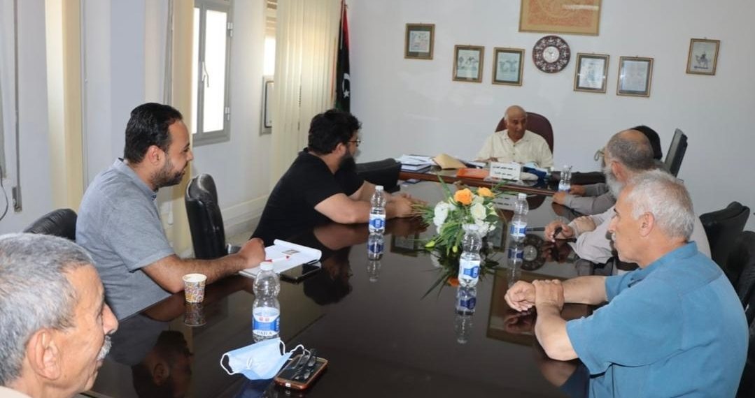 زيارة وفد من الهيئة العامة للأوقاف والشؤون الاسلامية للمركز الليبي للمحفوظات والدارسات التاريخية.